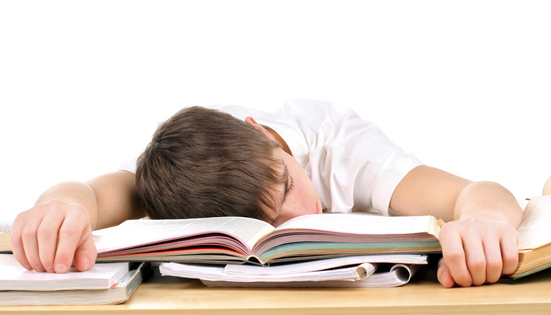 دلیل خواب آلودگی هنگام مطالعه